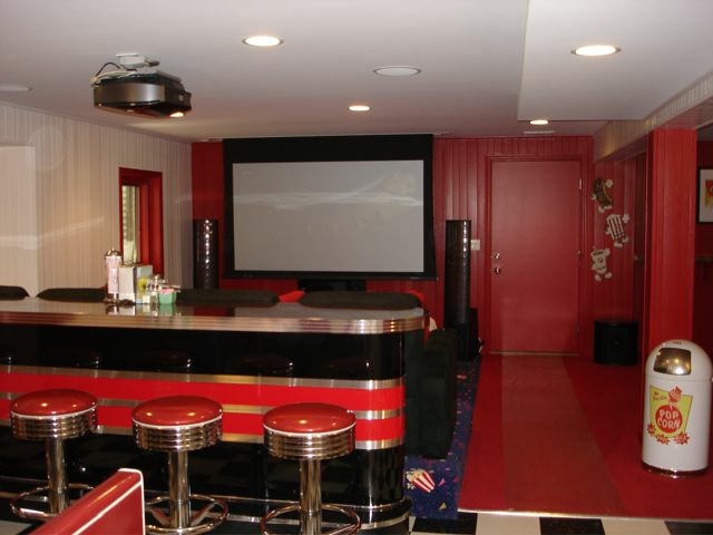 Retro Home Theater: Custom Home Bar, Bar Stools, Diner Booth